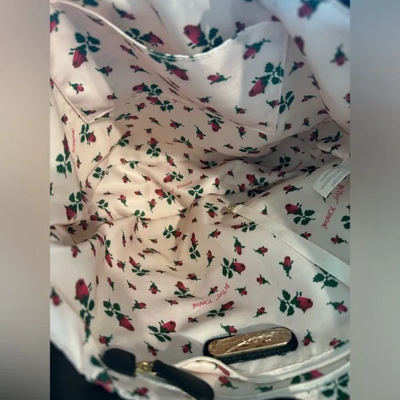 Betsey Johnson Quilted Sea Shell Bag - Picture 2 of 12